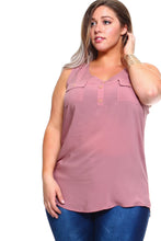 Women's Plus Size Sleeveless Button Pocket Top