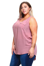 Women's Plus Size Sleeveless Button Pocket Top