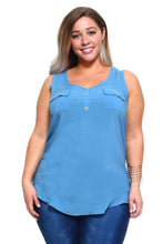 Women's Plus Size Sleeveless Button Pocket Top