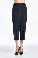 Larry Levine Sleek & Slim Capris