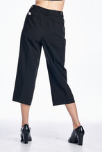 Larry Levine Stretch Tailored Capris