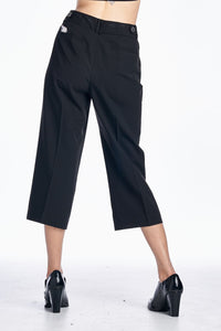 Larry Levine Stretch Tailored Capris